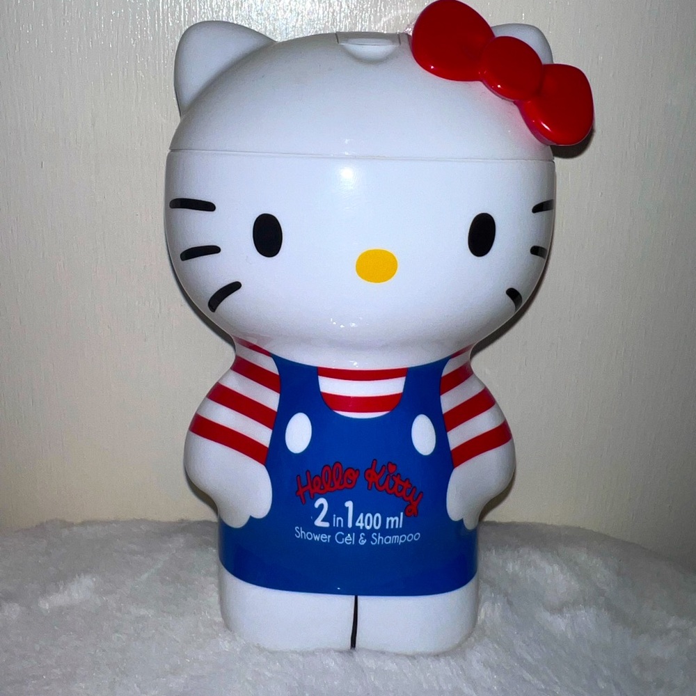 Hello Kitty Bundle - Picture 2 of 12